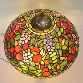 16 Inch Rural Brass Stained Glass Table Lamp