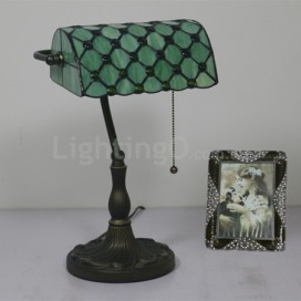 11 Inch European Stained Glass Table Lamp